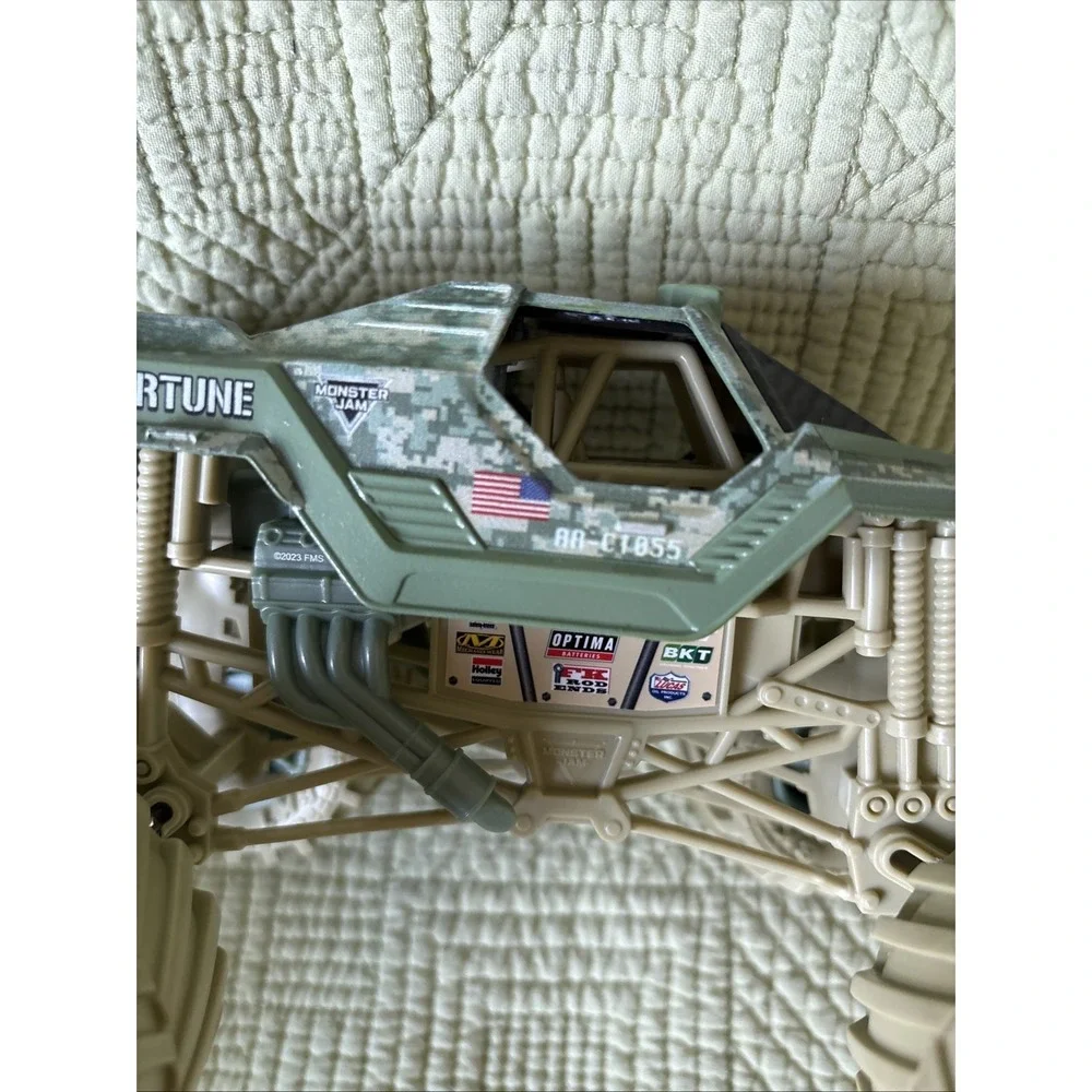 SML Soldier Fortune Monster Truck Military Green Plastic Toy BKT Tires 78700